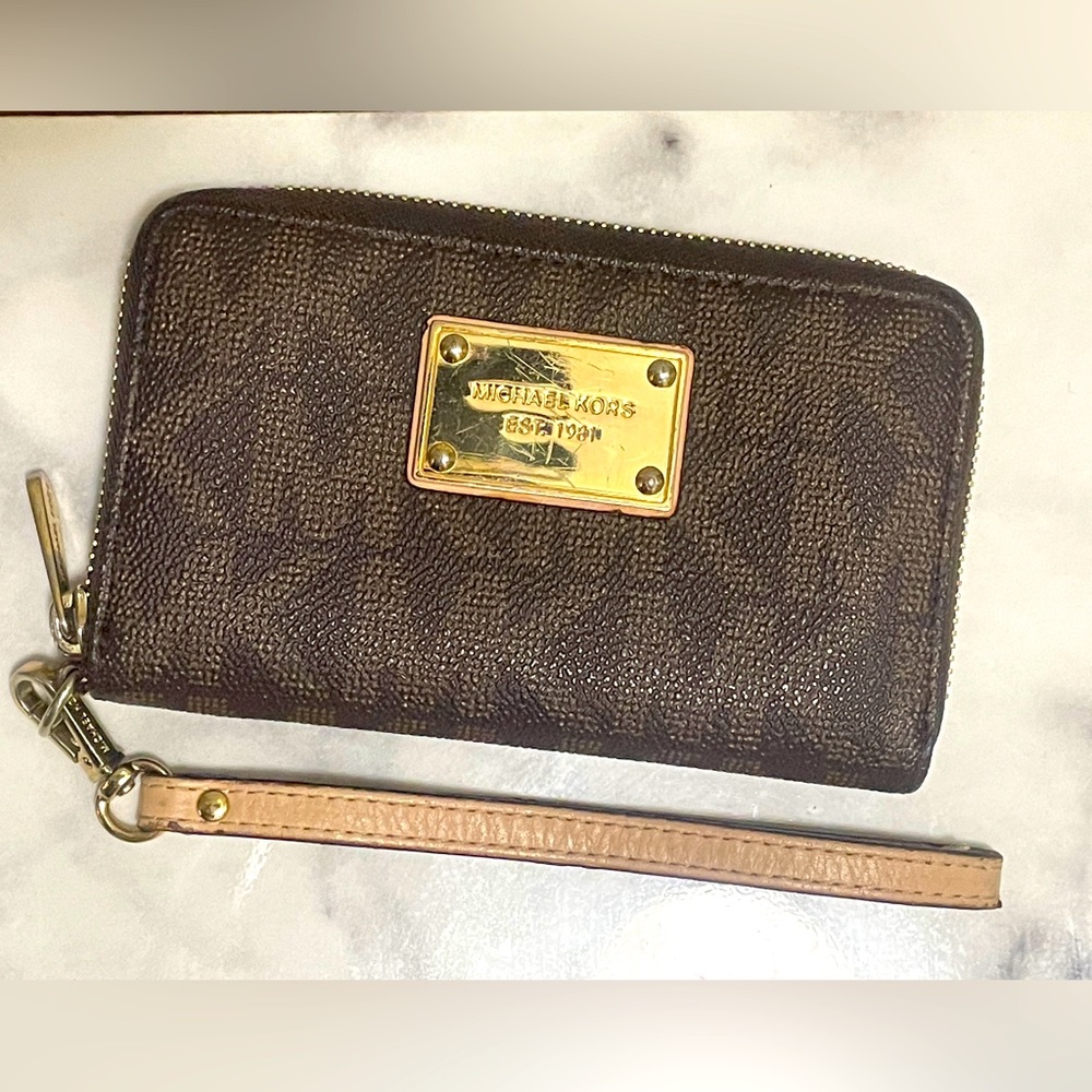 Michael Kors Wallet Wristlet
